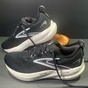 Brooks Glycerin 22 Women’s Black Grey Sneakers Shoe Size- 10.5 ( D- Wide )